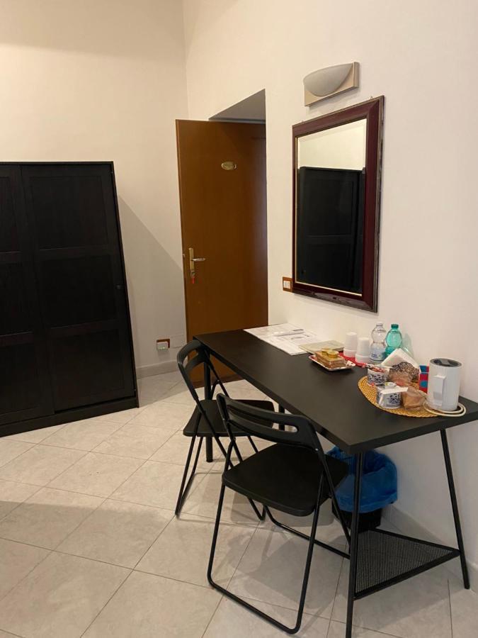 Bed & Breakfast Plebiscito Home Napoli Dış mekan fotoğraf