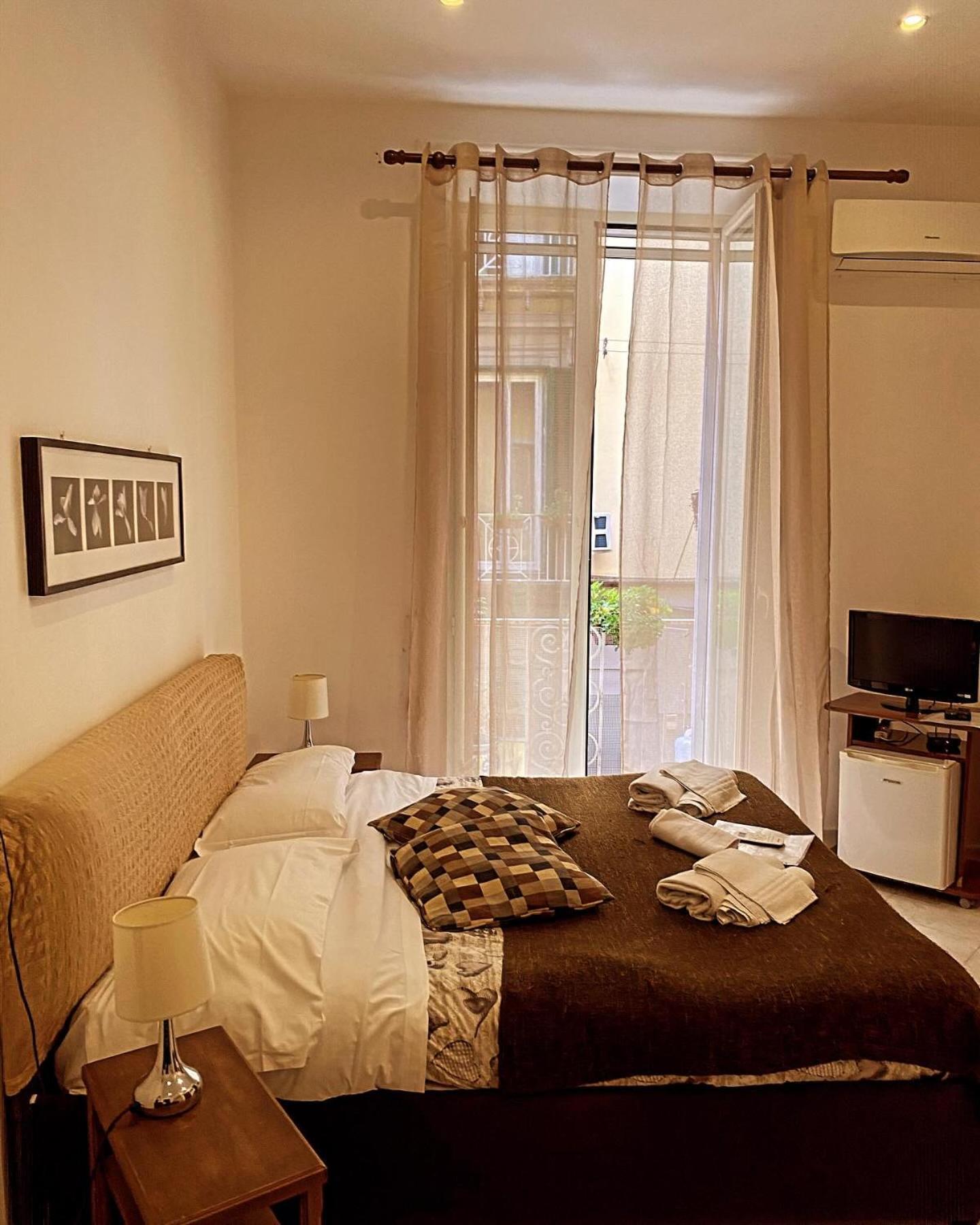 Bed & Breakfast Plebiscito Home Napoli Dış mekan fotoğraf