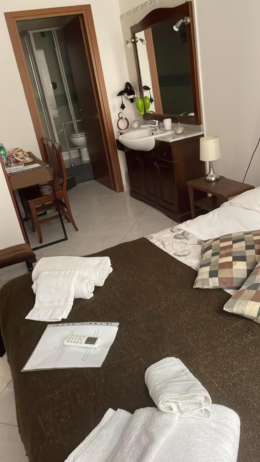 Bed & Breakfast Plebiscito Home Napoli Dış mekan fotoğraf
