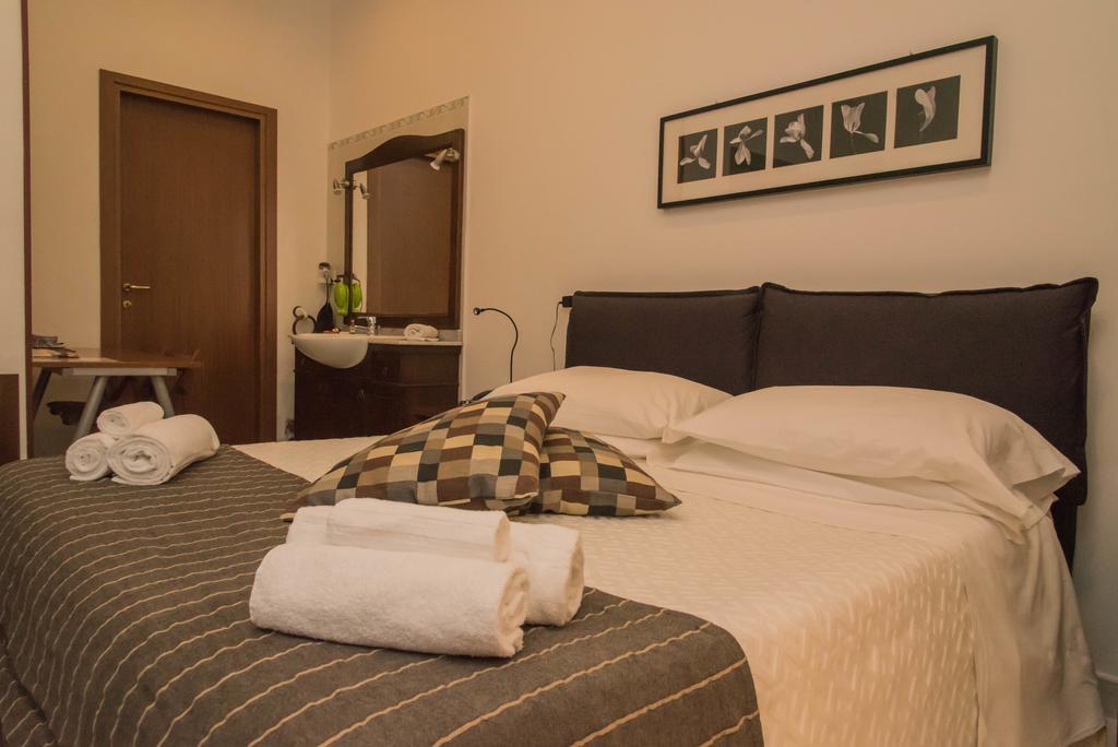 Bed & Breakfast Plebiscito Home Napoli Dış mekan fotoğraf