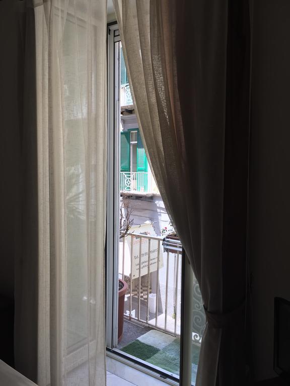 Bed & Breakfast Plebiscito Home Napoli Dış mekan fotoğraf