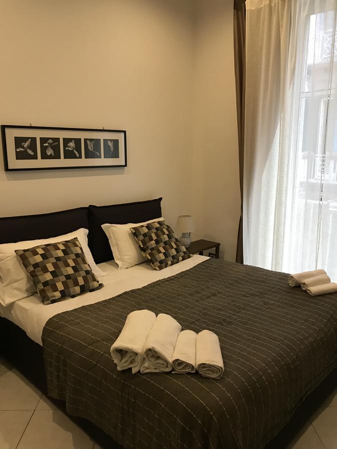 Bed & Breakfast Plebiscito Home Napoli Dış mekan fotoğraf