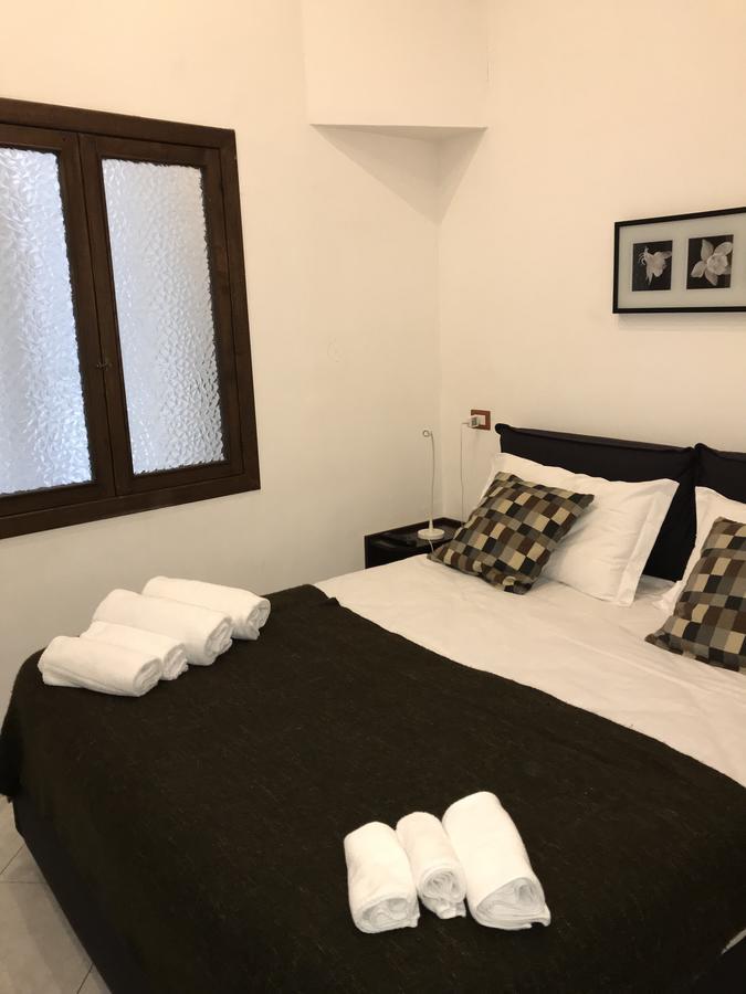 Bed & Breakfast Plebiscito Home Napoli Dış mekan fotoğraf
